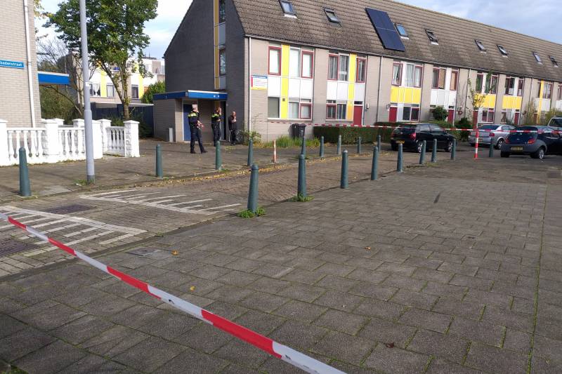 Man zwaargewond bij steekpartij na woningoverval in Hoogvliet