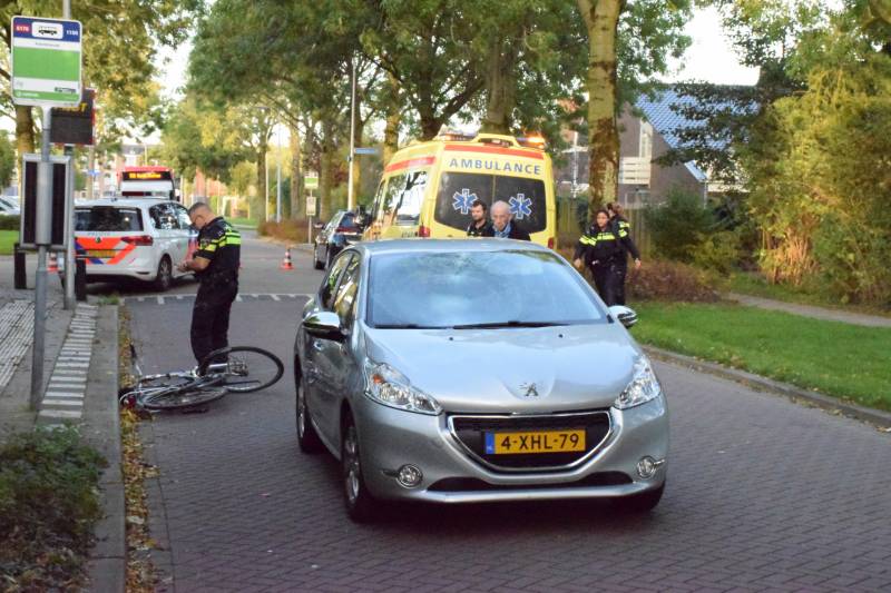 Fietser gewond na aanrijding met auto