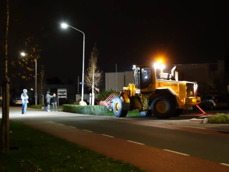 Arrestatieteam valt met zwaar geschut bedrijfspand binnen