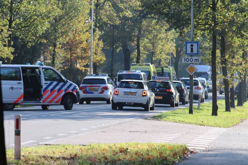 Drie voertuigen betrokken bij aanrijding Beekbergen