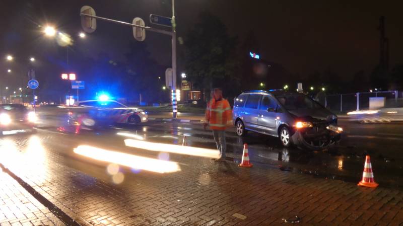 Flinke schade na aanrijding op kruising