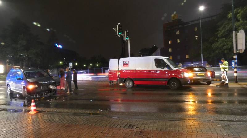 Flinke schade na aanrijding op kruising
