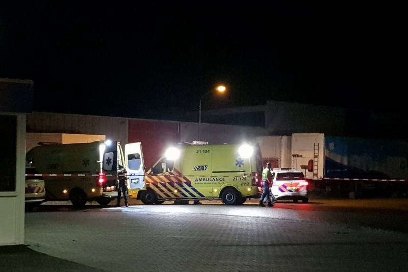 Automobilist in hals gestoken na aanrijding, dader gevlucht