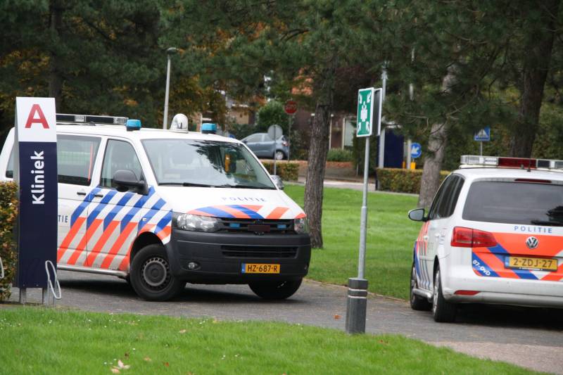 Personeelslid neergestoken in psychiatrisch centrum