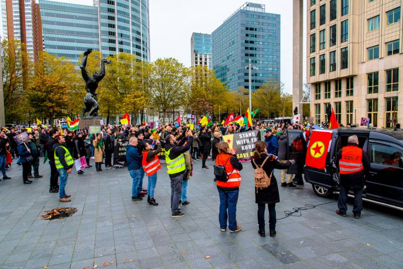 Acht aanhoudingen bij demonstratie van Koerden
