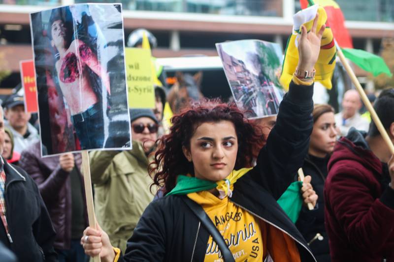 Acht aanhoudingen bij demonstratie van Koerden