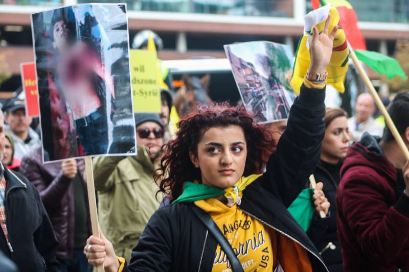 Acht aanhoudingen bij demonstratie van Koerden