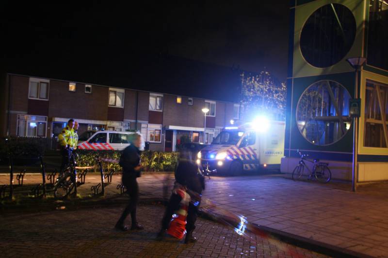 Jongeman zwaargewond bij steekpartij
