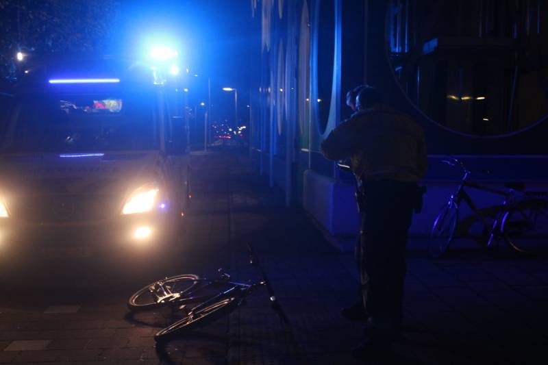 Jongeman zwaargewond bij steekpartij