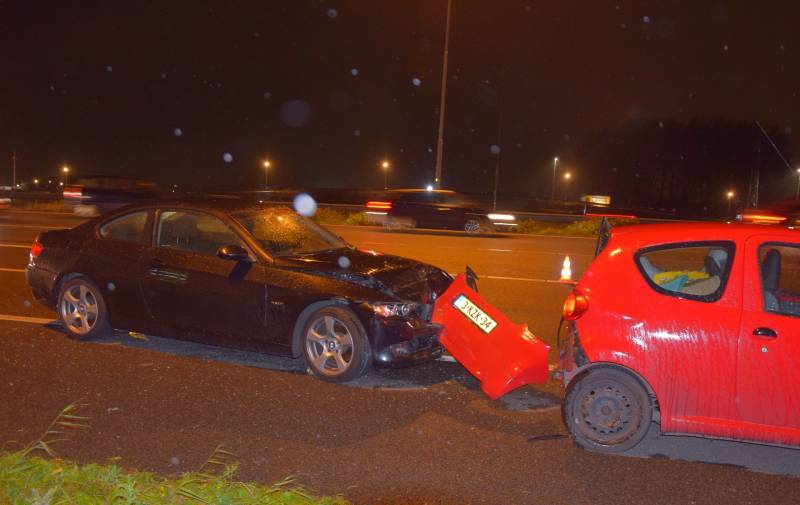 Flinke schade bij kop-staart aanrijding op snelweg