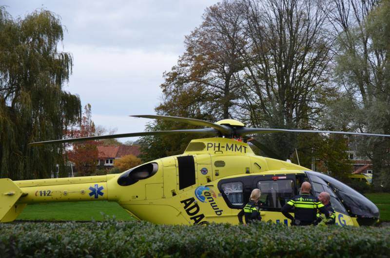 Traumahelikopter landt voor medisch incident