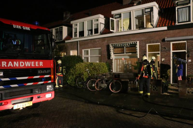 Fikse rookontwikkeling bij schoorsteenbrand