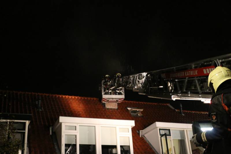 Fikse rookontwikkeling bij schoorsteenbrand