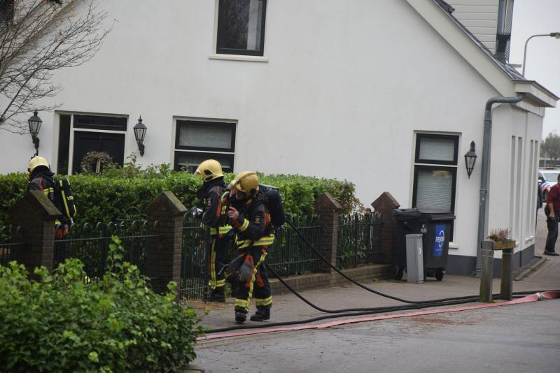 Dak van kerk vat vlam bij werkzaamheden