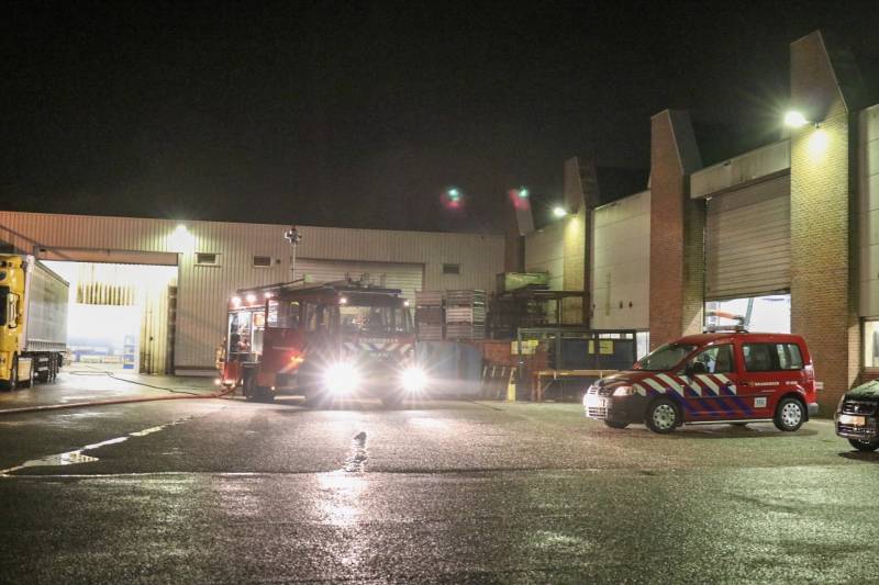 Brand in ventilatiesysteem van bedrijfshal snel geblust