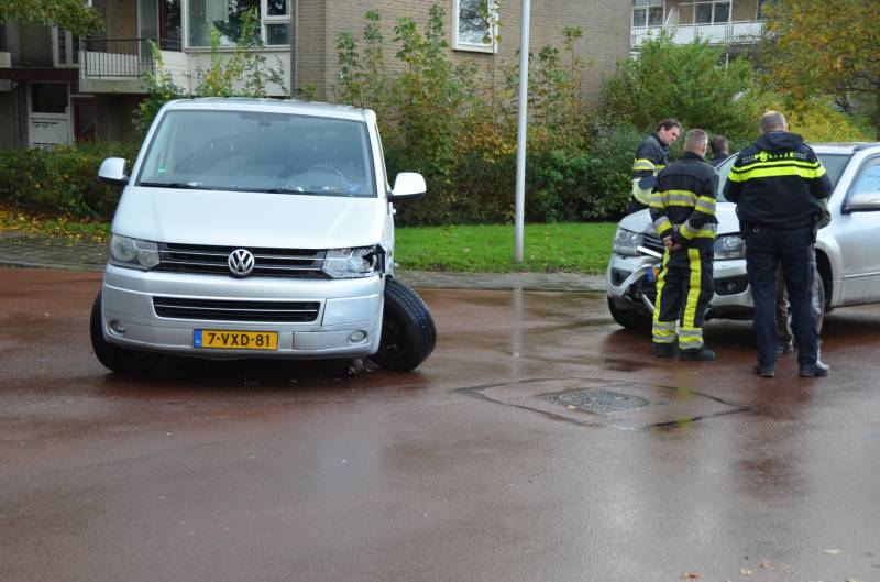 Flinke schade bij aanrijding op kruising