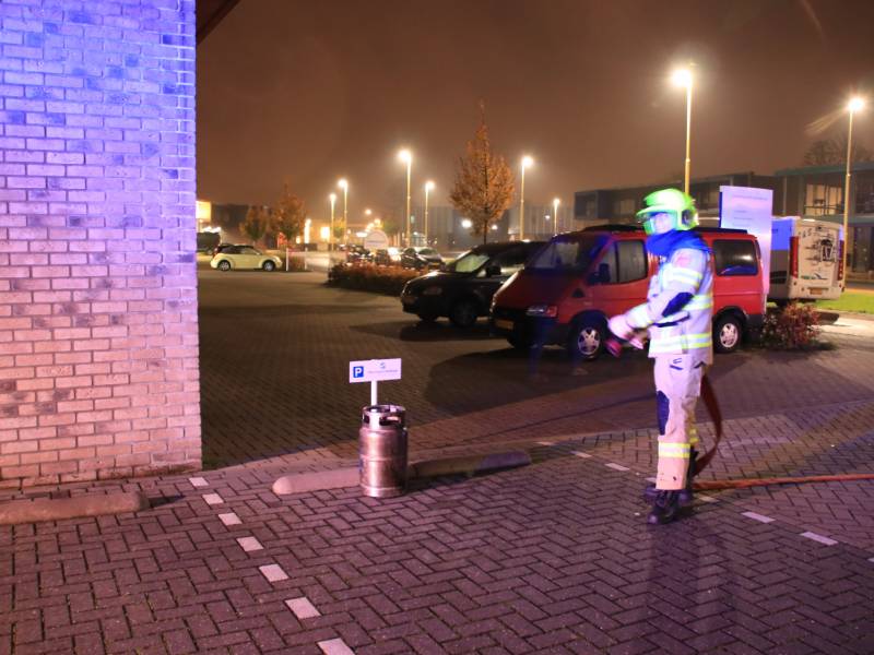 Brand in loods van stucadoorsbedrijf