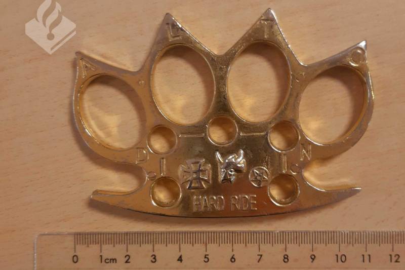 Drie maal scheepsrecht: automobilist met boksbeugel aangehouden