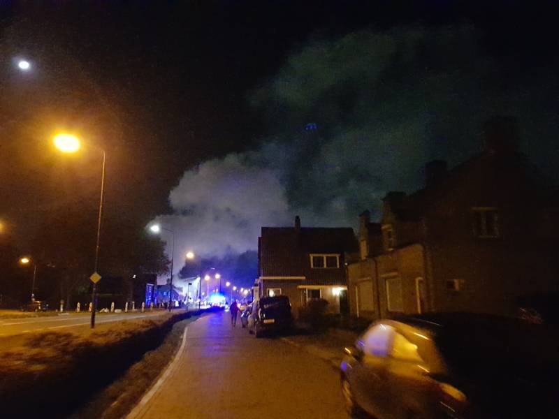 Twee woningen ontruimd na uitslaande brand in atelier