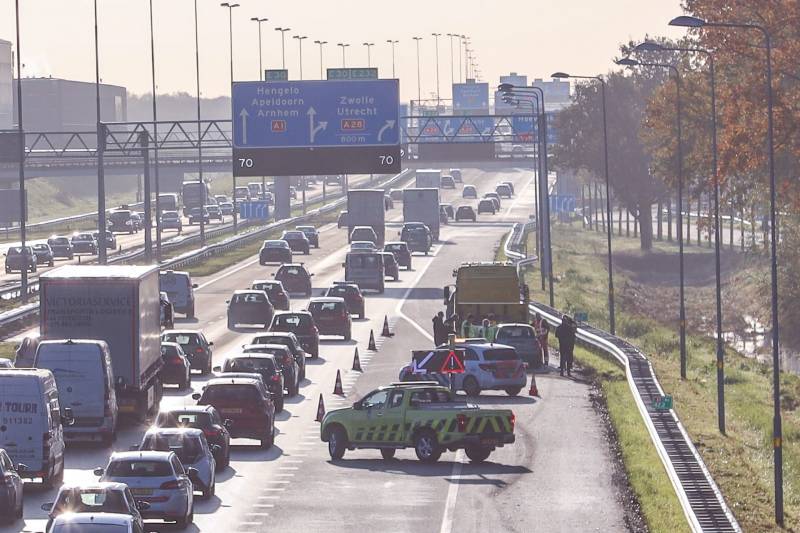 Invoegstrook afgesloten door ongeval