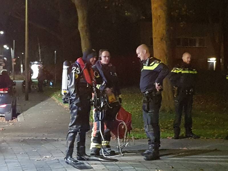 Personenauto belandt in sloot