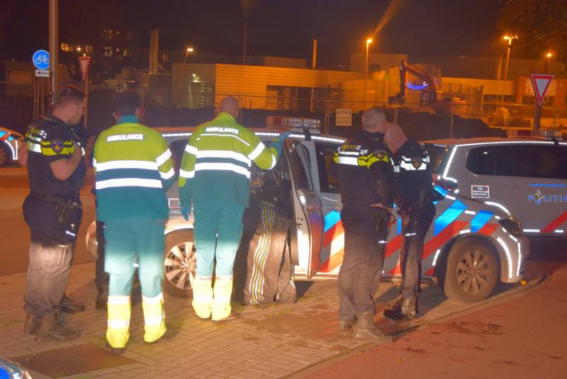 Politie haalt dronken scooterrijder uit sloot