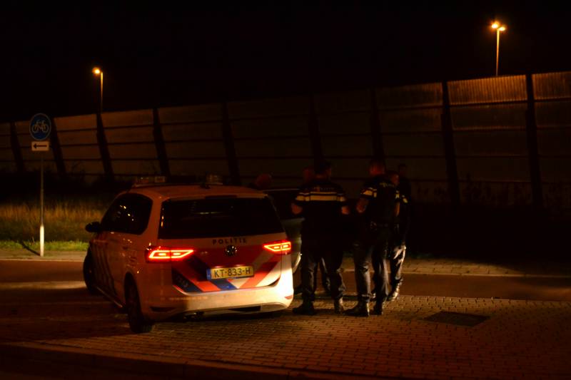 Politie haalt dronken scooterrijder uit sloot