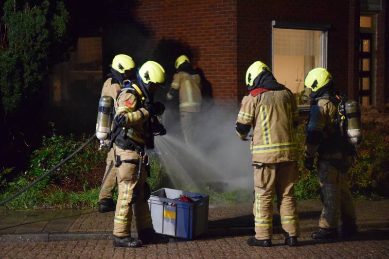 Brand in schoorsteen snel geblust