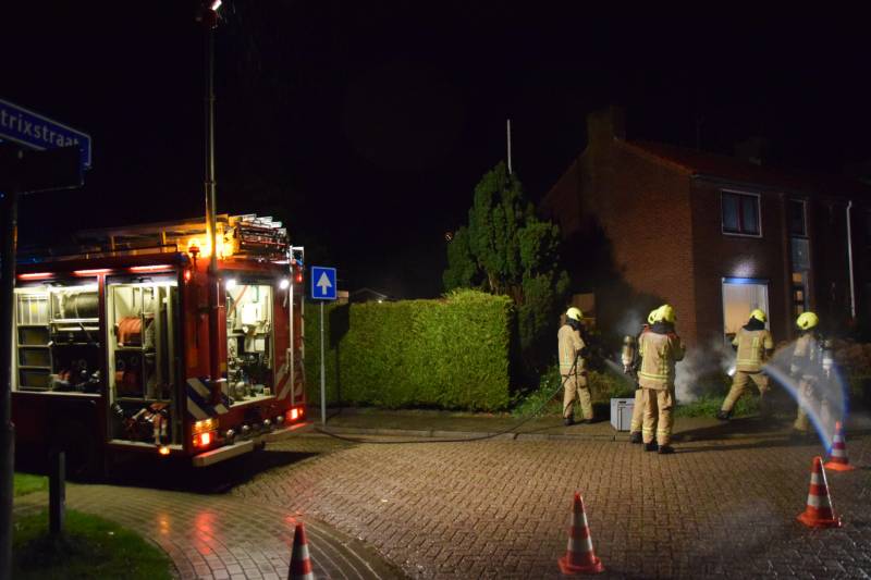 Brand in schoorsteen snel geblust