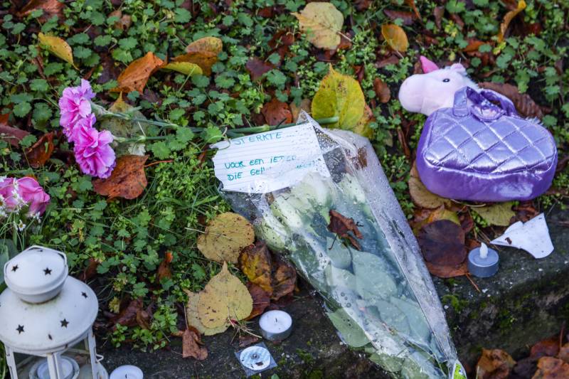 Buurt rouwt om verongelukte kleuter (4)