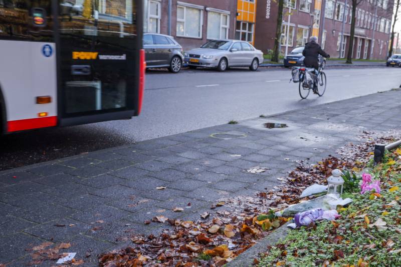 Buurt rouwt om verongelukte kleuter (4)