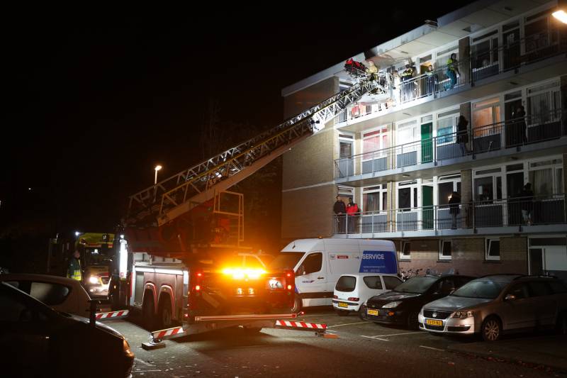 Politie schiet verdachte neer