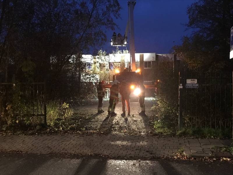 Veel brandweer bij instortingsgevaar oefening