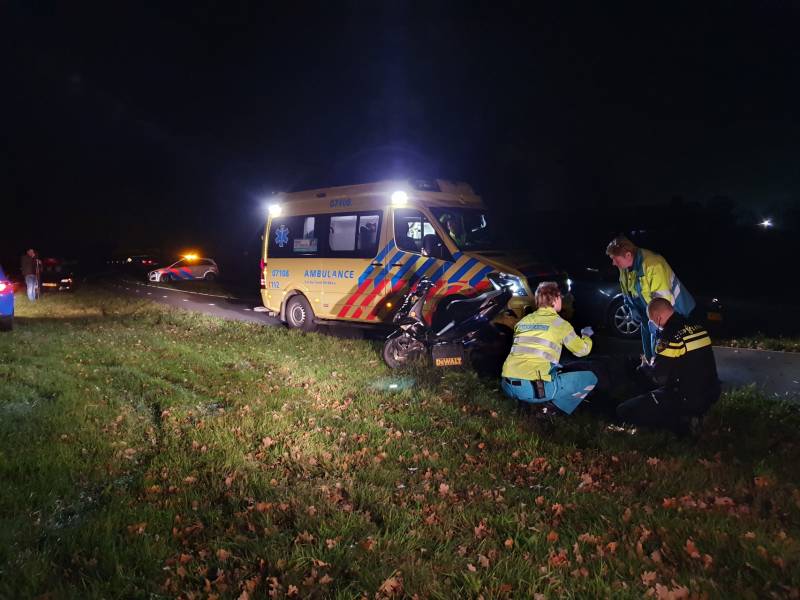 Fietser gewond na aanrijding met scooter