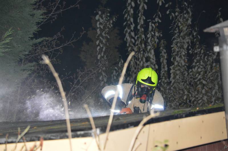 Tuinhuisje verwoest na brand