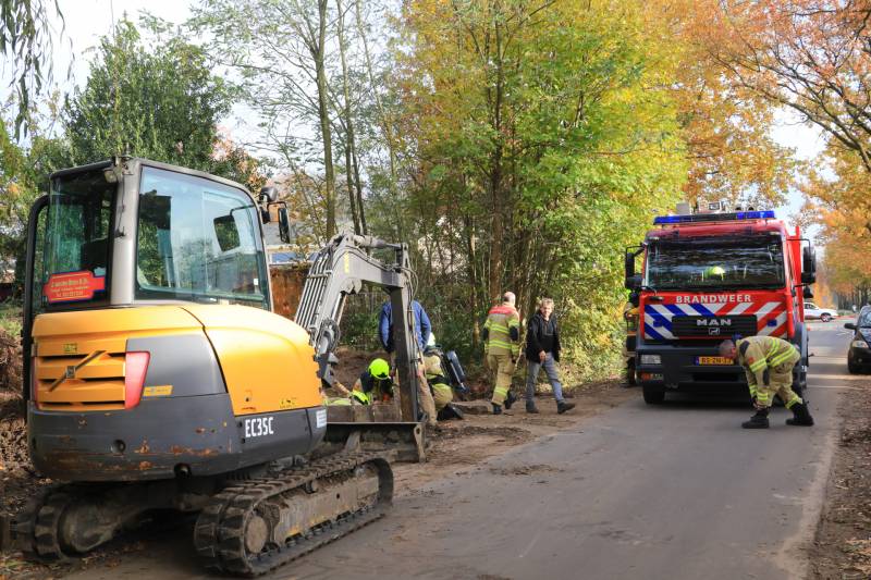 Graafmachine trek gasleiding kapot