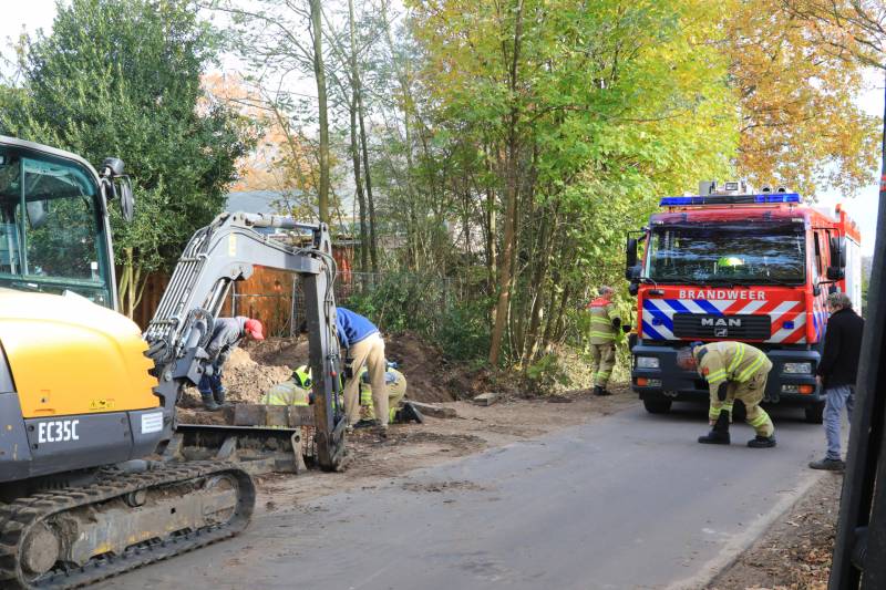 Graafmachine trek gasleiding kapot