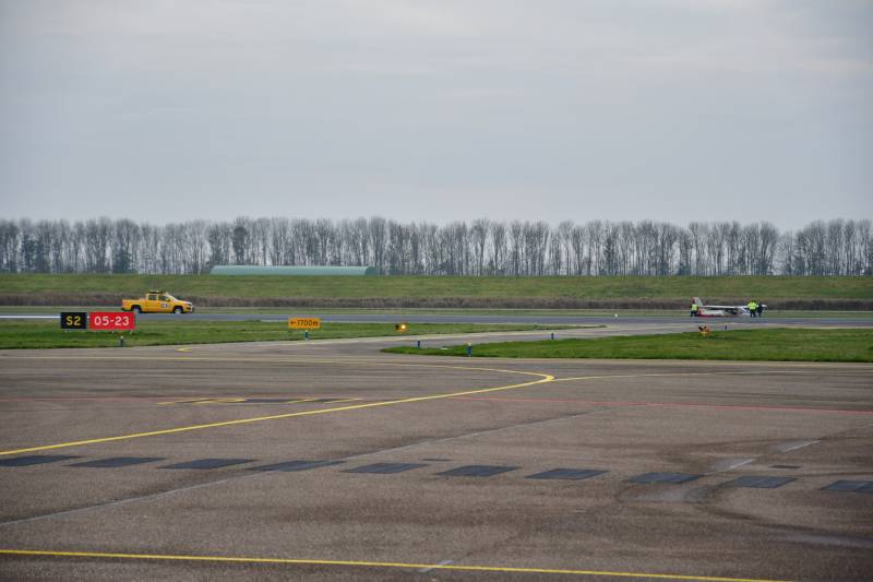 Veel hulpdiensten naar noodsituatie op vliegveld