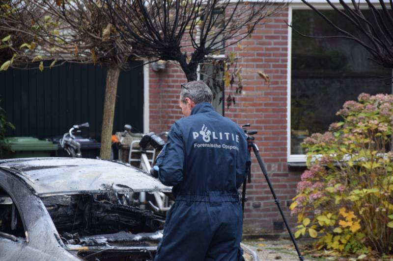 Politie onderzoek na autobrand