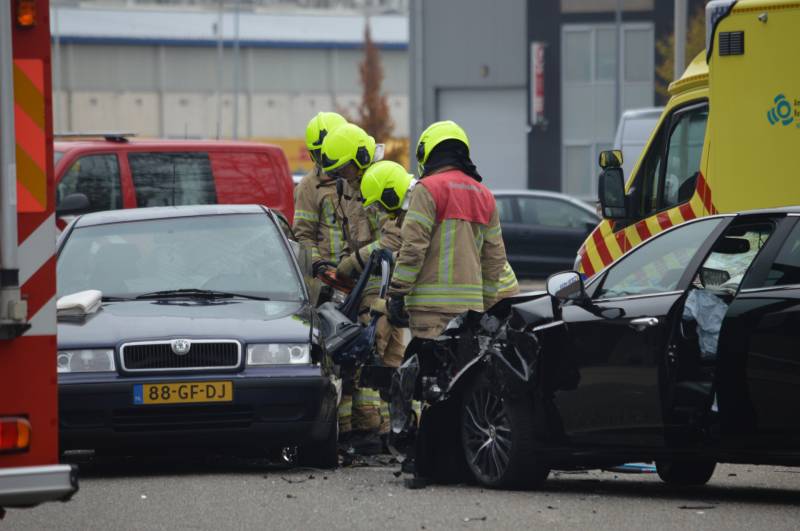 Gewonde na frontale aanrijding