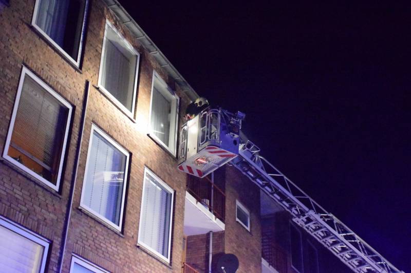 Felle brand in portiek