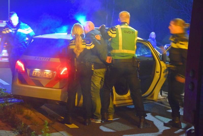 Persoon aangehouden bij grote brand in woning