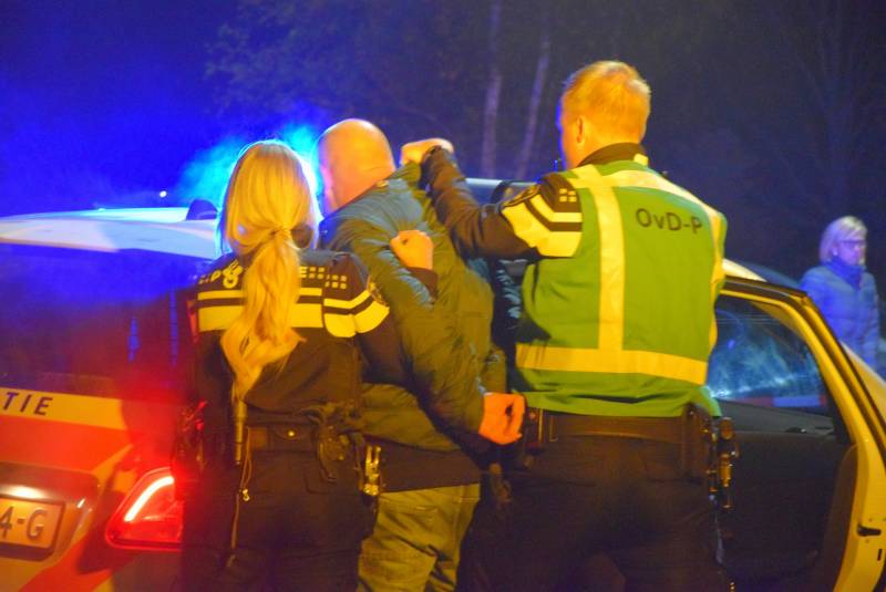 Persoon aangehouden bij grote brand in woning