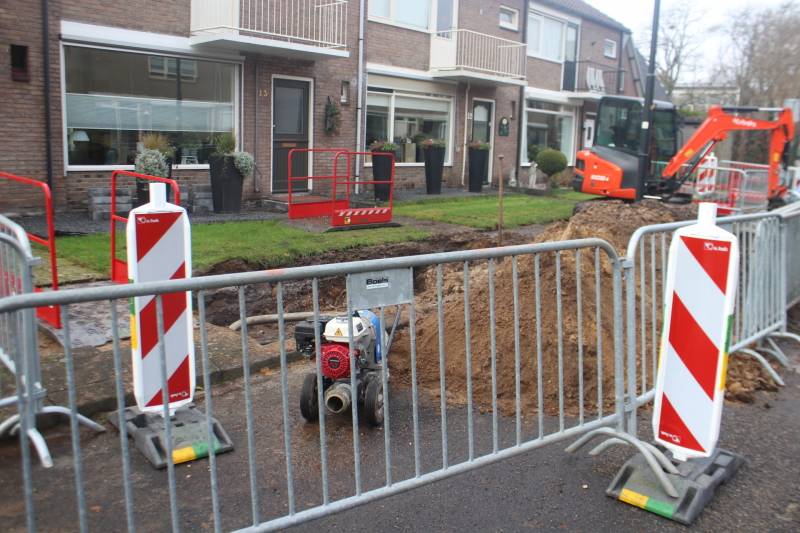 Waterleiding gesprongen bij graafwerkzaamheden