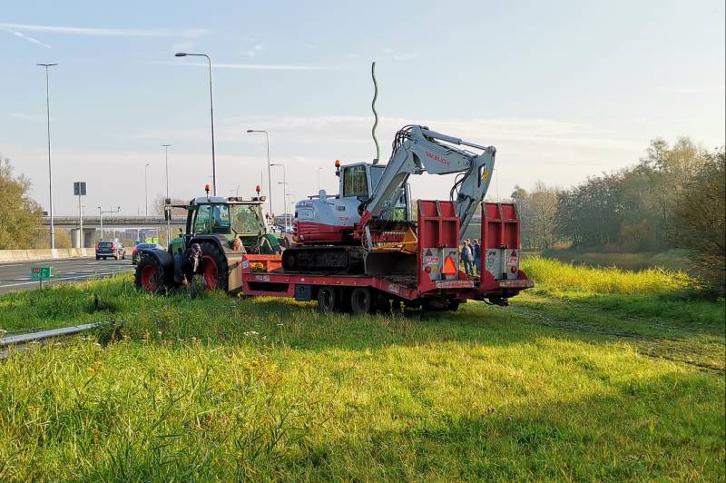 Boerenprotest knooppunt Maanderbroek