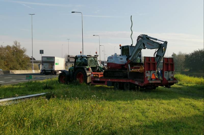 Boerenprotest knooppunt Maanderbroek