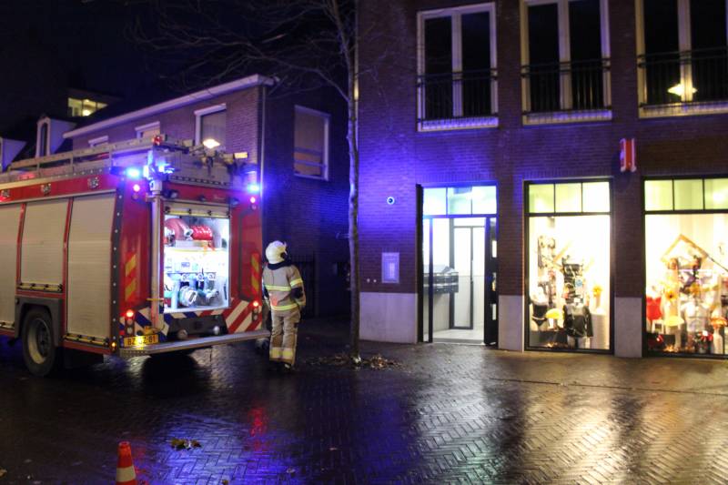 Brand door bouwlamp in appartement