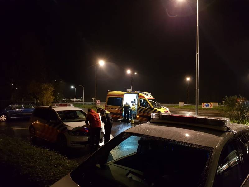 Wielrennen aangereden door bestelbus