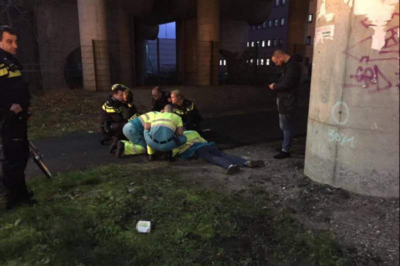 Brommerrijder gewond na botsing met fietser
