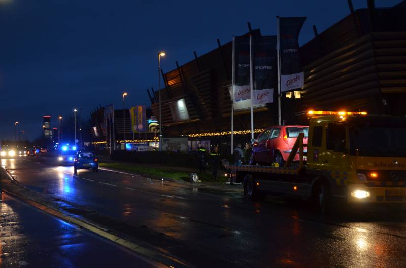 Veel schade bij frontale aanrijding